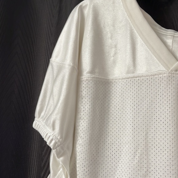 Nike size small jersey. See pictures! Few small snagged spots. - Picture 4 of 9